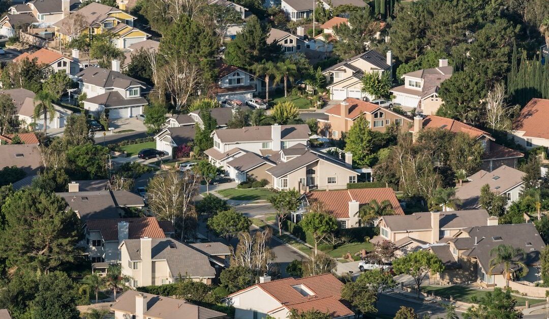 Why Clients Choose Property ADVANTAGE for HOA Management in San Diego and Orange County